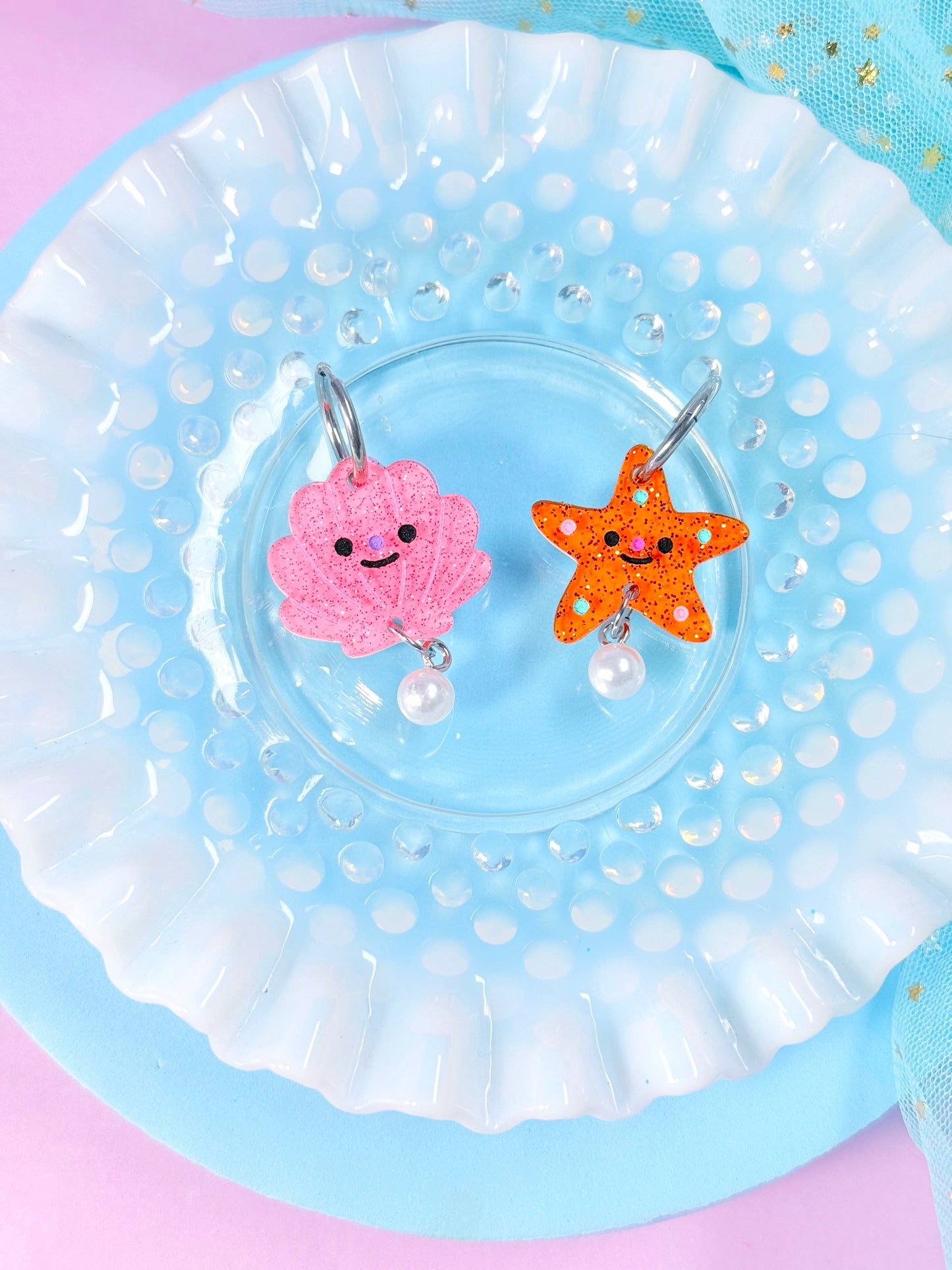 Beach Cuties, Starfish and Scallop Acrylic Earrings